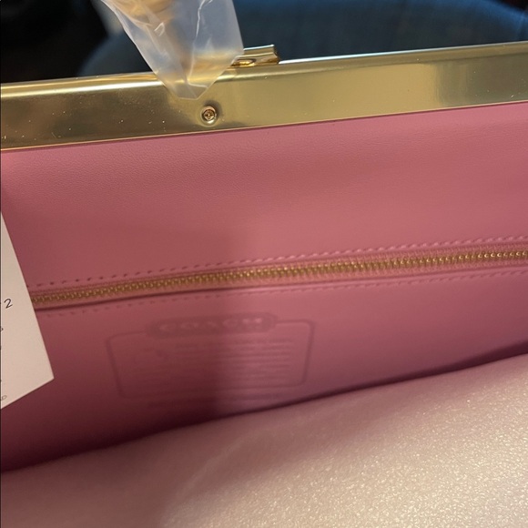 COACH Large Kisslock Frame Shoulder Clutch Bag (Pink) - NWT💝 - Picture 11 of 16